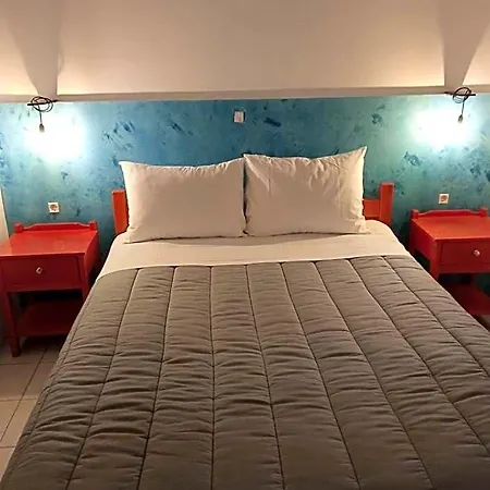 Theoxenia Hotel *